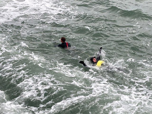 teignmouth-Beach-surf-club-2-kireth-ai